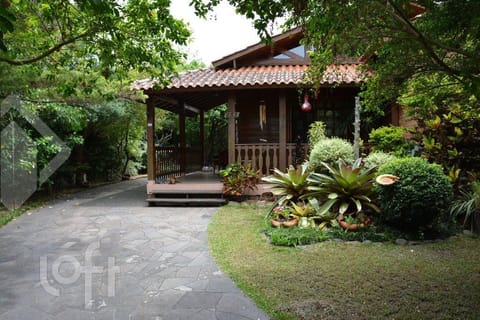 Image 3 - 232006